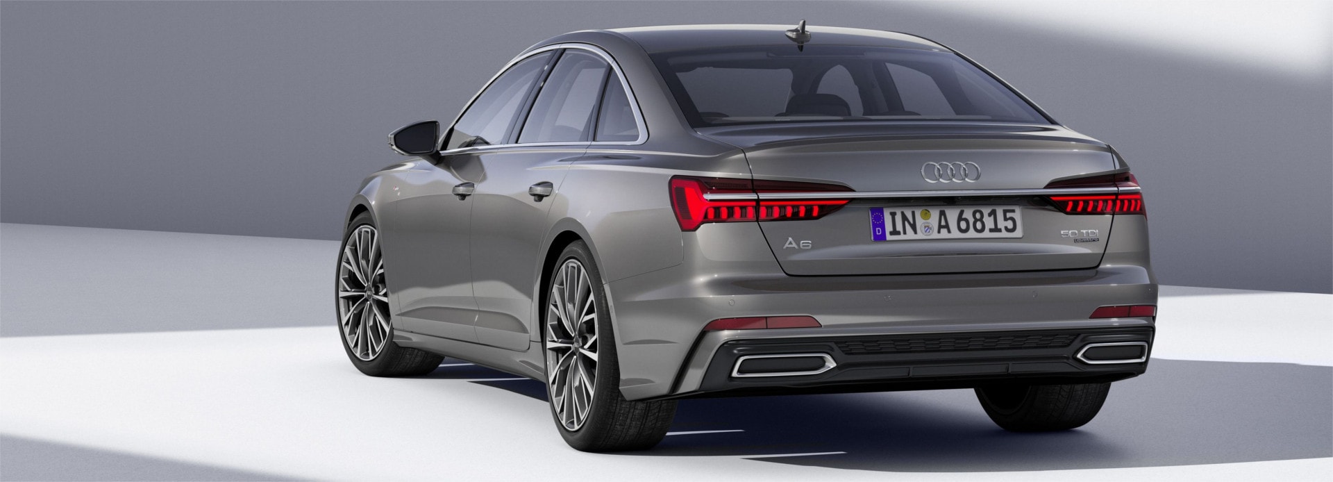 Audi A6 limuzína