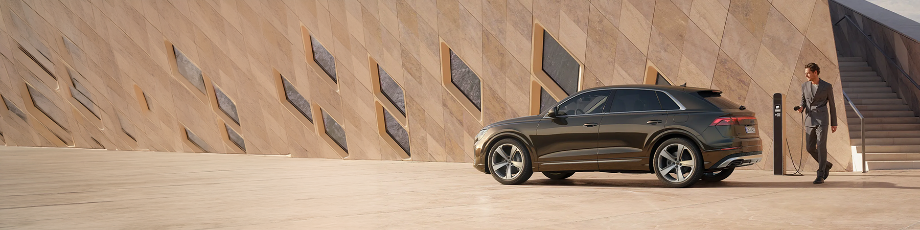 Sekce Audi - Q8 PHEV Perfection