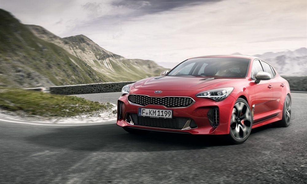 Zbrusu nový sportovní fastback Kia Stinger přepisuje tradice značky