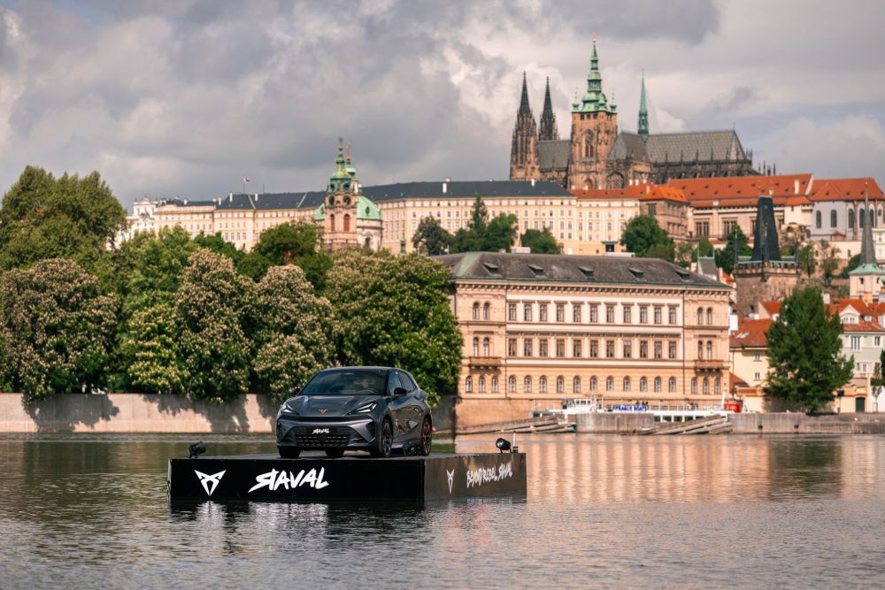 CUPRA Raval vstupuje na český trh s akčním modelem Raval ROOKIE za cenu 649 900 Kč včetně DPH 