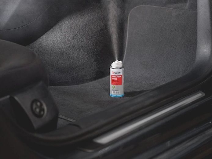 Auto nevoní? Zápach odstraníme jednoduše přípravkem Quick Fresh Active