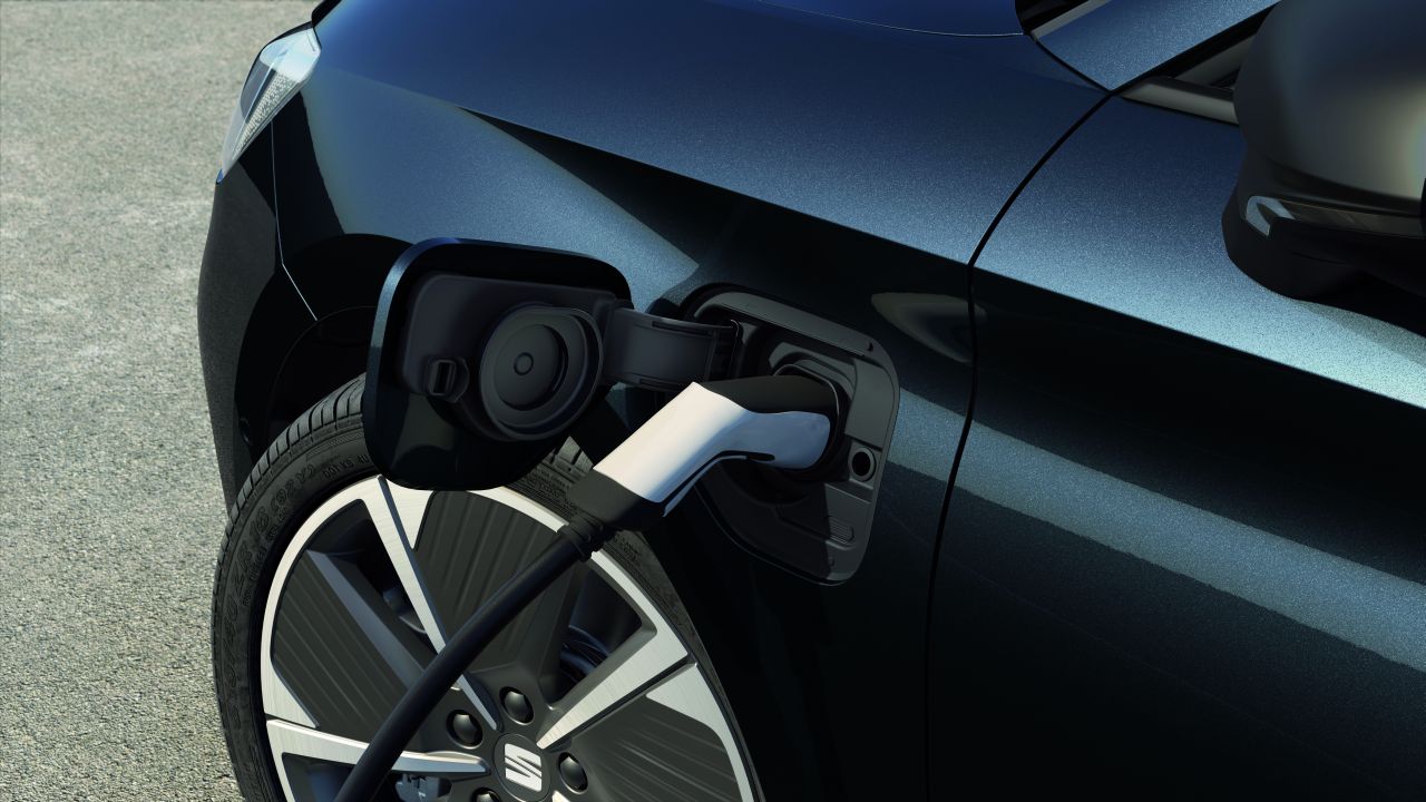 SEAT Leon e-Hybrid: Hybridní vůz pro každou příležitost