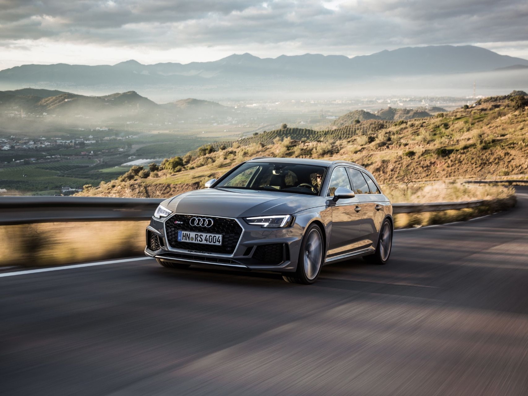 Prodej nového modelu Audi RS 4 Avant zahájen