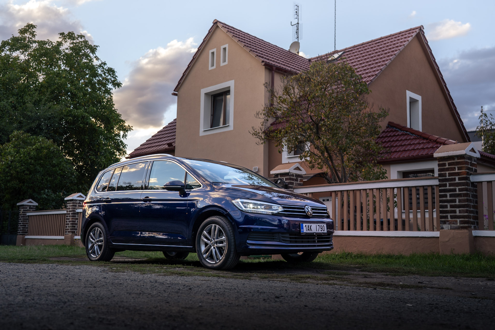 Poslední šance na skladové vozy Touran a Touareg za atraktivní ceny