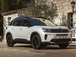 C5 AIRCROSS HYBRID 136: NOVÁ SNADNO DOSTUPNÁ NABÍDKA BEZ NUTNOSTI DOBÍJENÍ