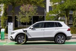 Tiguan eHybrid s elektrickým dojezdem až 50 km lze již objednávat