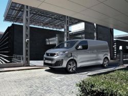 PEUGEOT e-EXPERT