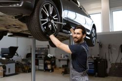 Auto starší 4 let? V servisu Autocentra BARTH získáte 15 % slevu na práci